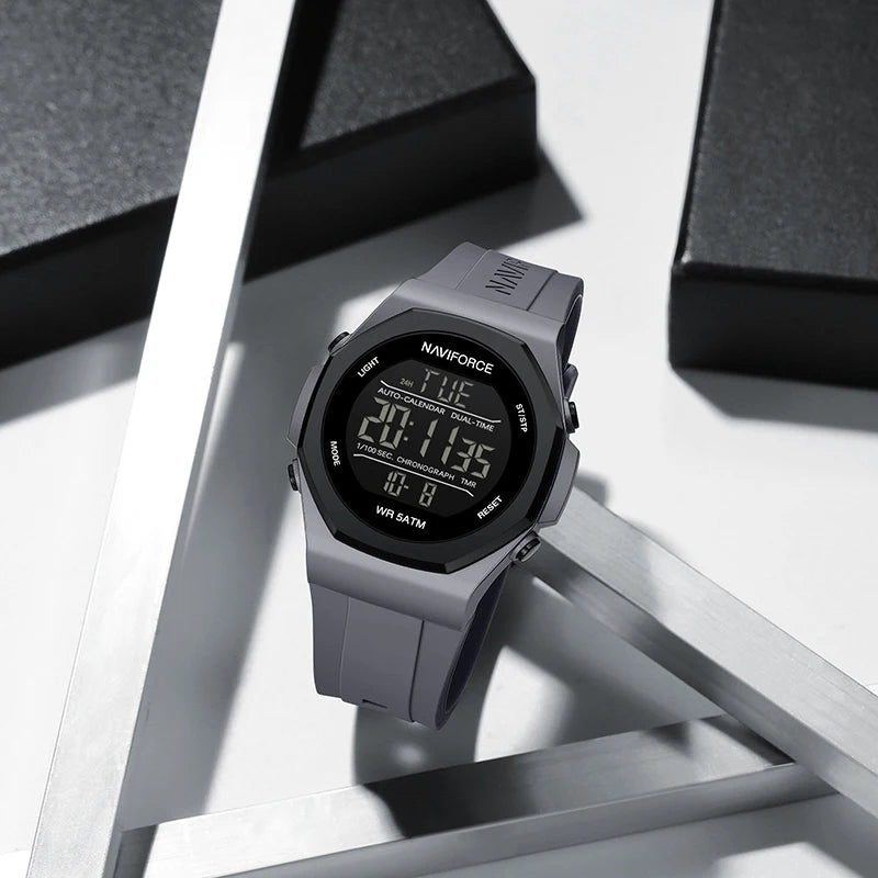 NAVIFORCE Creative Multifunction Male Wristwatches Silicone Strap LCD Display Electronic Watches for man Casual Wild Male Clocks